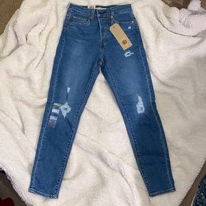 Levi’s Wedgie jeans size 0/25